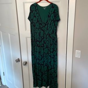 Amazon Essentials Maxi Dress Navy and Green Floral 1X